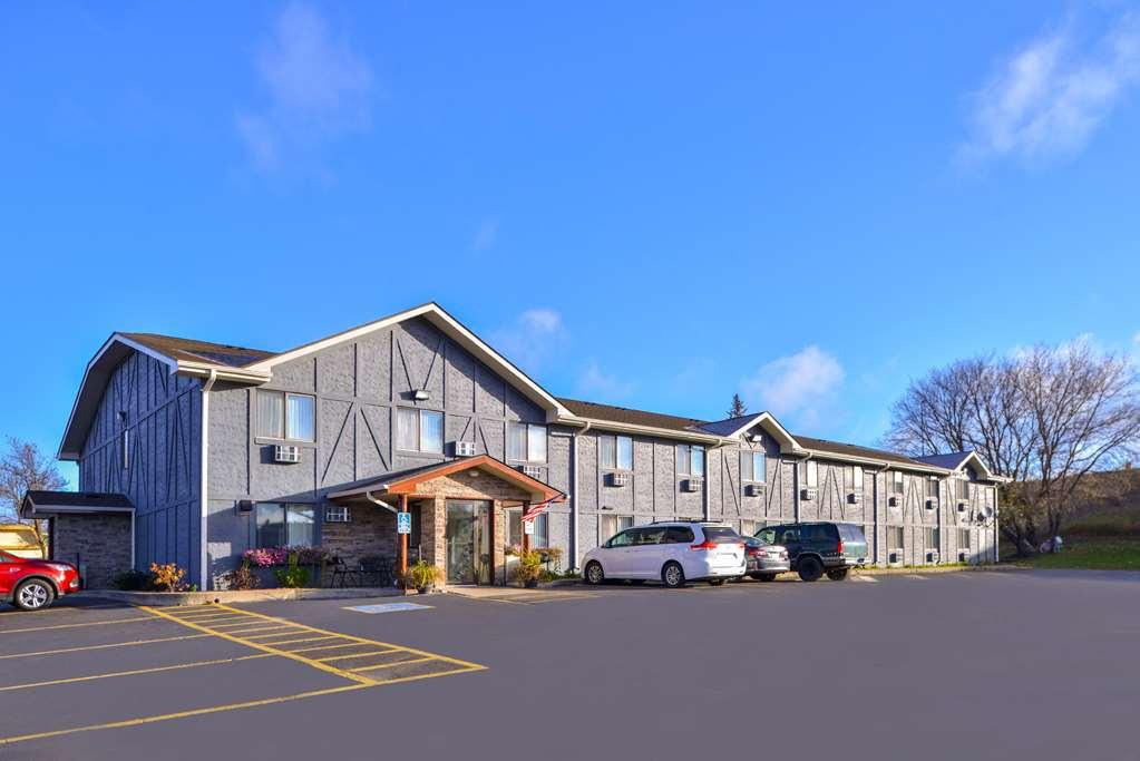 Americas Best Value Inn & Suites Detroit Lakes Eksteriør bilde