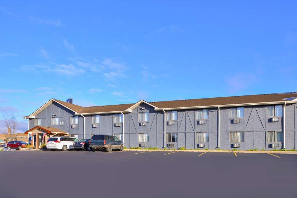 Americas Best Value Inn & Suites Detroit Lakes Eksteriør bilde