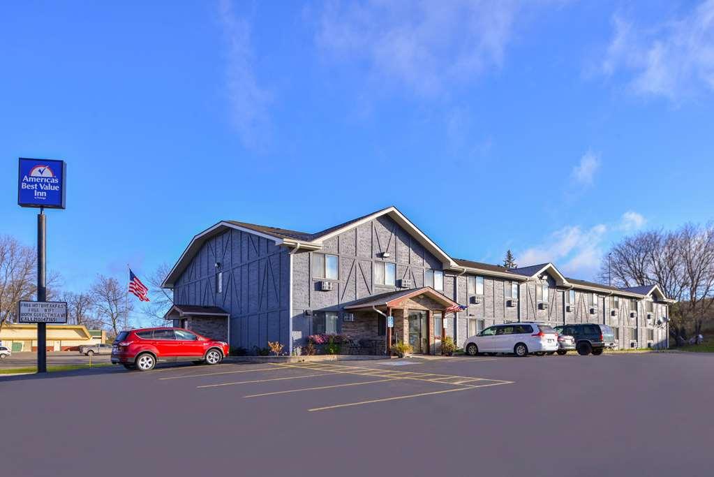 Americas Best Value Inn & Suites Detroit Lakes Eksteriør bilde