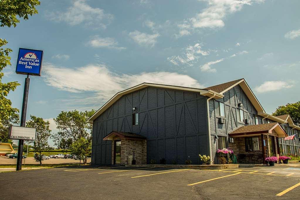 Americas Best Value Inn & Suites Detroit Lakes Eksteriør bilde