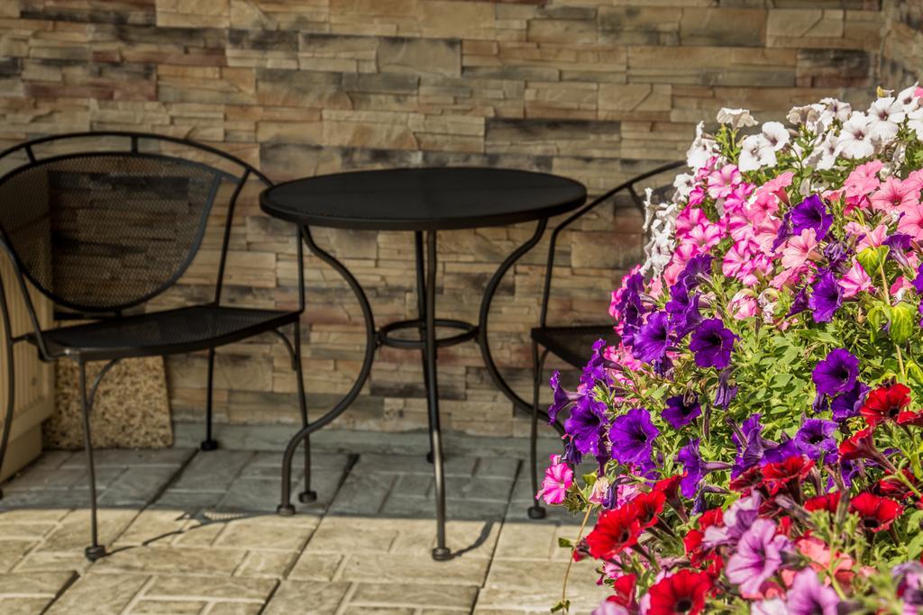 Americas Best Value Inn & Suites Detroit Lakes Eksteriør bilde