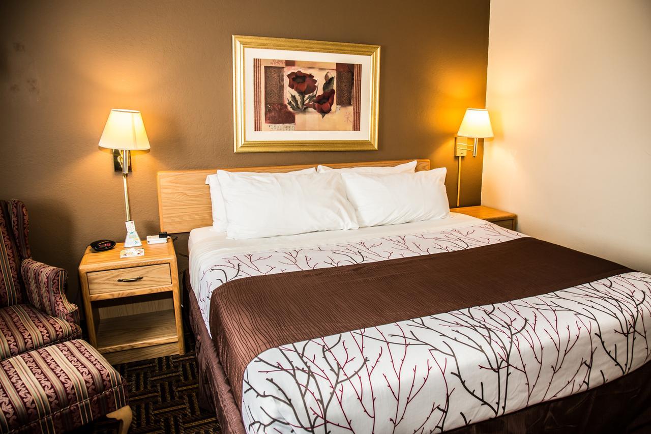Americas Best Value Inn & Suites Detroit Lakes Eksteriør bilde