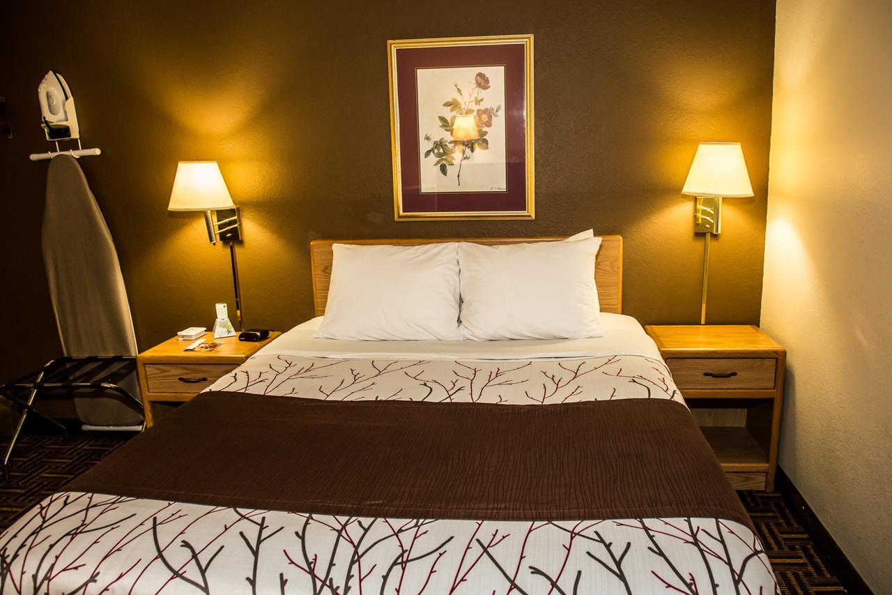 Americas Best Value Inn & Suites Detroit Lakes Eksteriør bilde