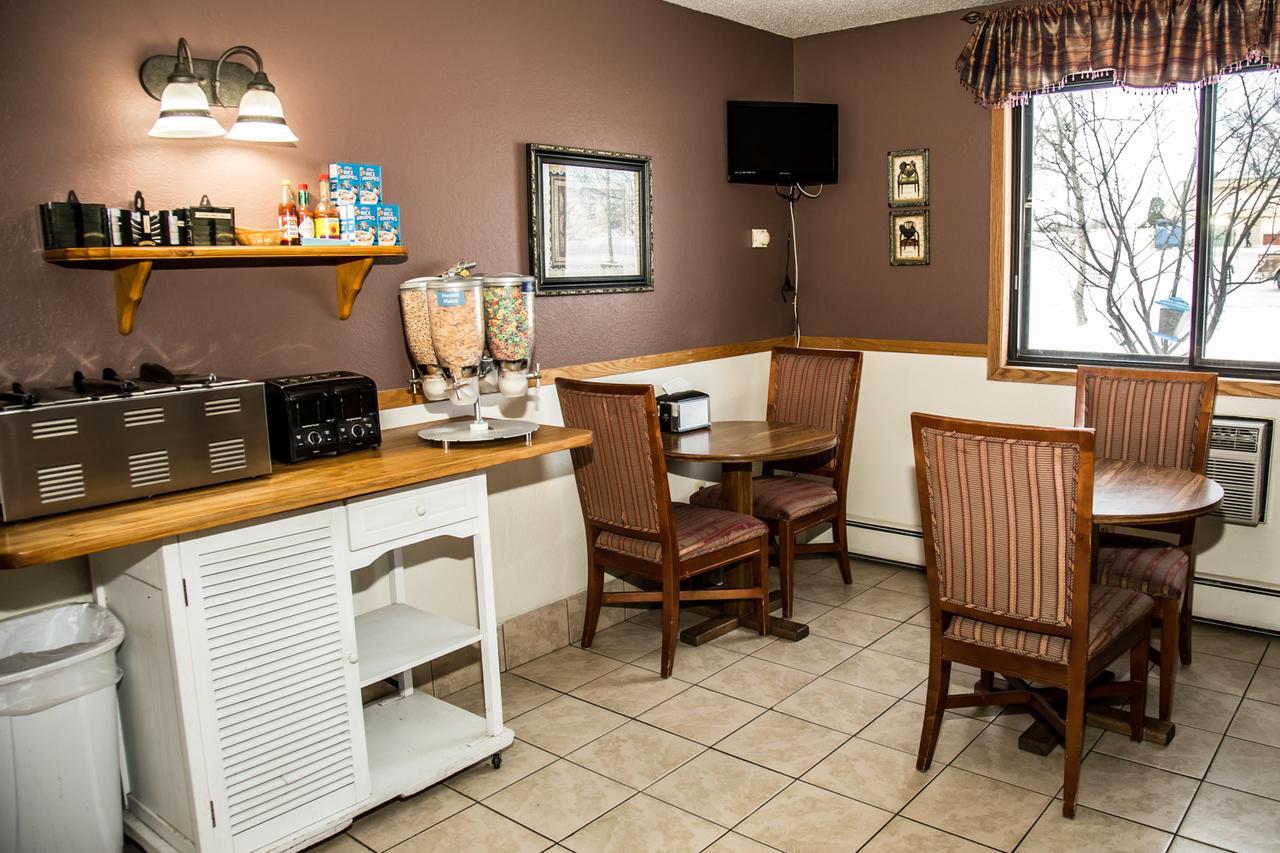 Americas Best Value Inn & Suites Detroit Lakes Eksteriør bilde