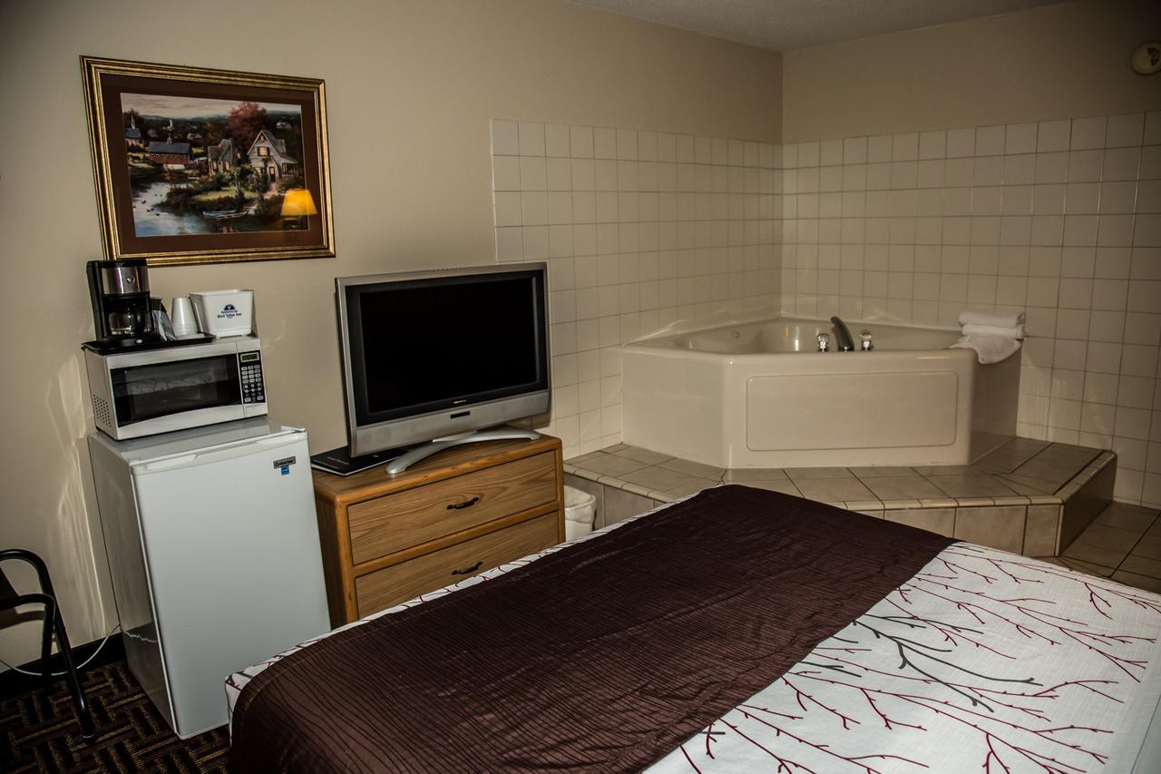 Americas Best Value Inn & Suites Detroit Lakes Eksteriør bilde