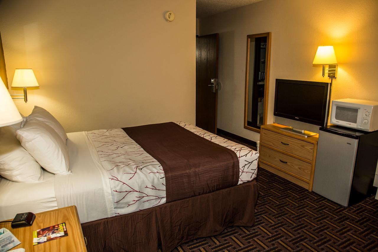 Americas Best Value Inn & Suites Detroit Lakes Eksteriør bilde